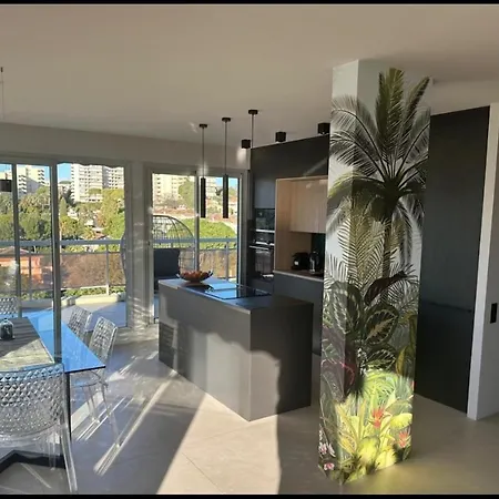 Toit Terrasse * Antibes